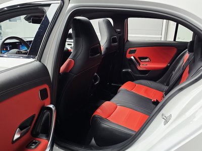 2025 Mercedes-BENZ A-CLASS — миниатюра 17