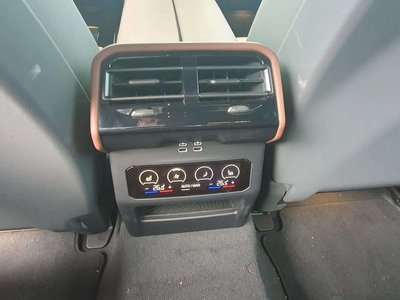 صورة مصغرة 11 لـ 2025 BMW 5 SERIES