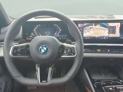 صورة 4 لـ 2025 BMW 5 SERIES