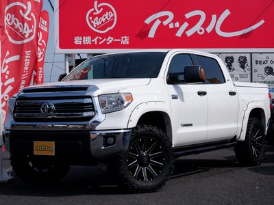 TOYOTA TUNDRA - 1