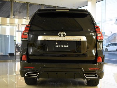 TOYOTA LAND CRUISER PRADO - 9