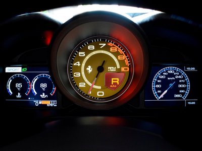 2020 Ferrari PORTOFINO thumbnail 63