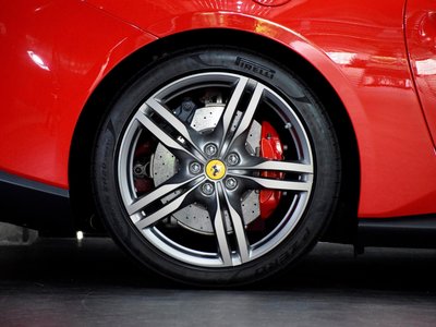 2020 Ferrari PORTOFINO thumbnail 24