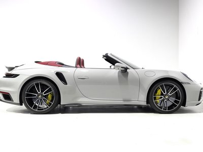 PORSCHE 911 CABRIOLET - 8