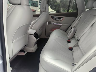 MERCEDES-BENZ EQE SUV - 8