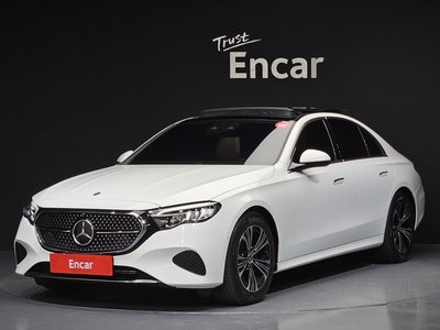 MERCEDES-BENZ E-CLASS - 1