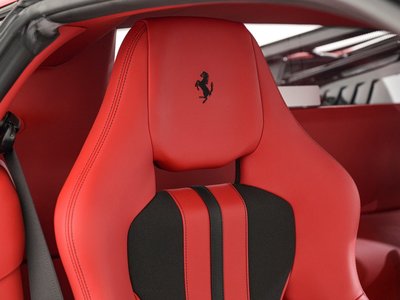 صورة مصغرة 18 لـ 2019 Ferrari 488 PISTA