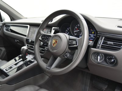 صورة مصغرة 11 لـ 2024 Porsche MACAN