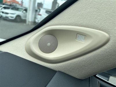 2025 Toyota LAND CRUISER 300 — миниатюра 31