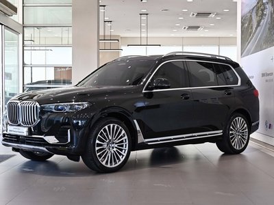 2021 BMW X7 — фото 1