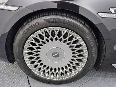 صورة 6 لـ 2019 Genesis G90