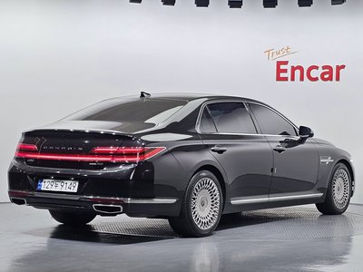 صورة 3 لـ 2019 Genesis G90