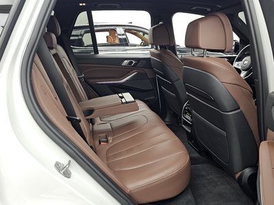 2020 BMW X5 — миниатюра 18