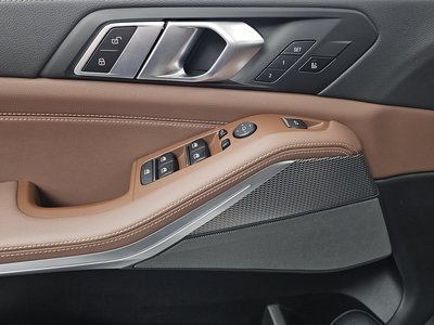 2020 BMW X5 — миниатюра 30