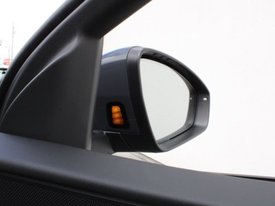 صورة 15 لـ 2025 AUDI Q6 E-TRON