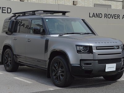 LAND ROVER DEFENDER - 4