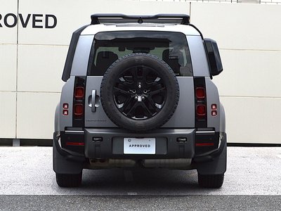 LAND ROVER DEFENDER - 6