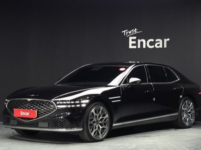 صورة 1 لـ 2023 Genesis G90 (RS4)