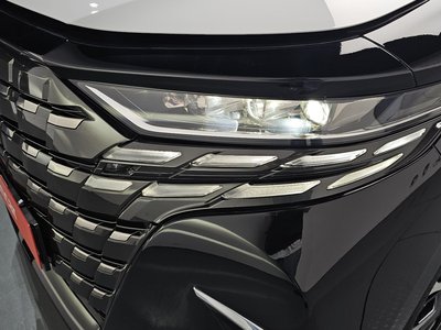 TOYOTA ALPHARD - 9