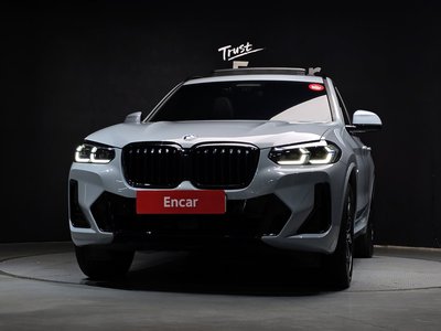 2022 BMW X3 photo 2