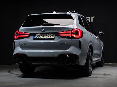 2022 BMW X3 photo 3