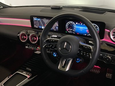 MERCEDES-BENZ CLA SHOOTING BRAKE AMG - 8