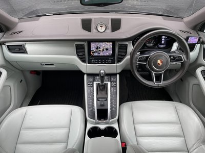 صورة 10 لـ 2018 Porsche MACAN