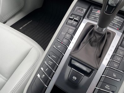 2018 Porsche MACAN 缩略图 87