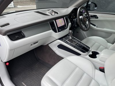 2018 Porsche MACAN 缩略图 25