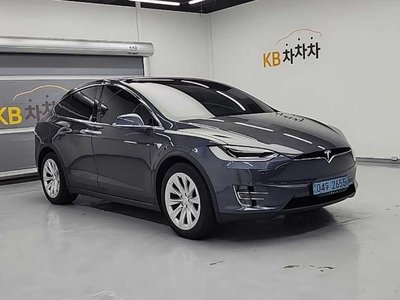TESLA MODEL X - 3