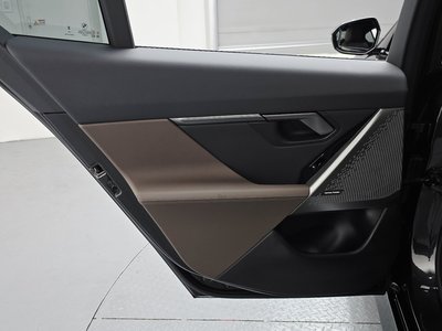صورة مصغرة 15 لـ 2025 BMW 5 SERIES