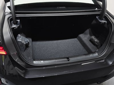 صورة مصغرة 25 لـ 2025 BMW 5 SERIES