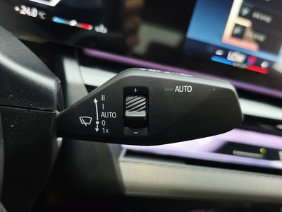 صورة مصغرة 27 لـ 2025 BMW 5 SERIES