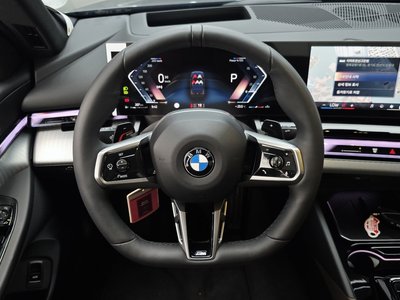 صورة مصغرة 21 لـ 2025 BMW 5 SERIES