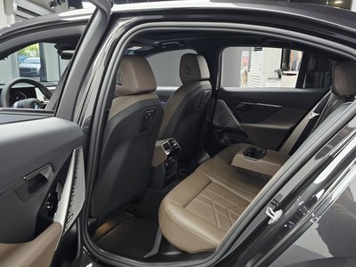 صورة مصغرة 17 لـ 2025 BMW 5 SERIES
