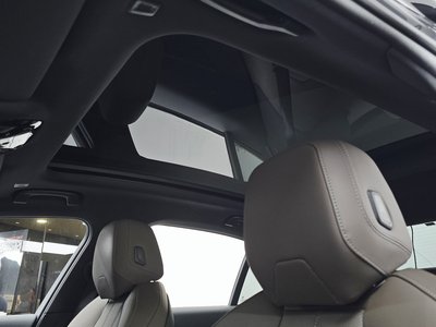 صورة مصغرة 23 لـ 2025 BMW 5 SERIES
