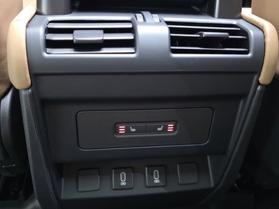 2026 LAND Rover DEFENDER — миниатюра 18