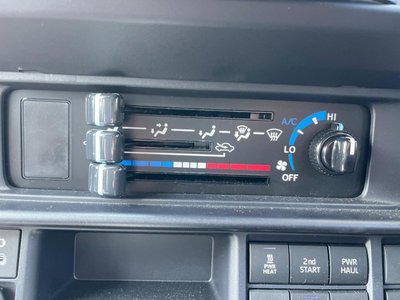 2024 Toyota LAND CRUISER 70 thumbnail 43