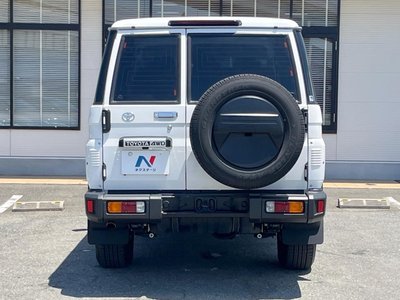 2024 Toyota LAND CRUISER 70 thumbnail 17