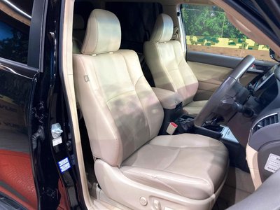 TOYOTA LAND CRUISER PRADO - 8