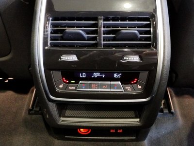 2024 BMW X5 — миниатюра 48