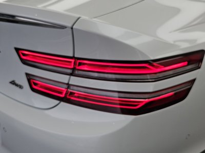 GENESIS G80 (RG3) - 10