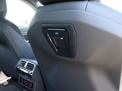 2025 BMW 5 SERIES — миниатюра 18