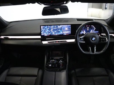 2025 BMW 5 SERIES — миниатюра 14