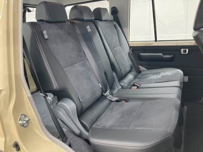 2025 Toyota LAND CRUISER 70 缩略图 12