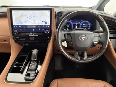 2025 Toyota VELLFIRE — фото 3