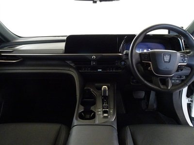 TOYOTA CROWN CROSSOVER - 4