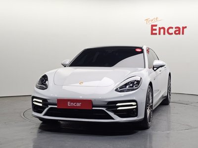 PORSCHE PANAMERA - 2