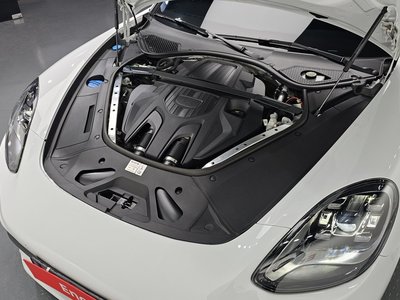 PORSCHE PANAMERA - 7