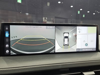2021 Genesis GV70 — миниатюра 21